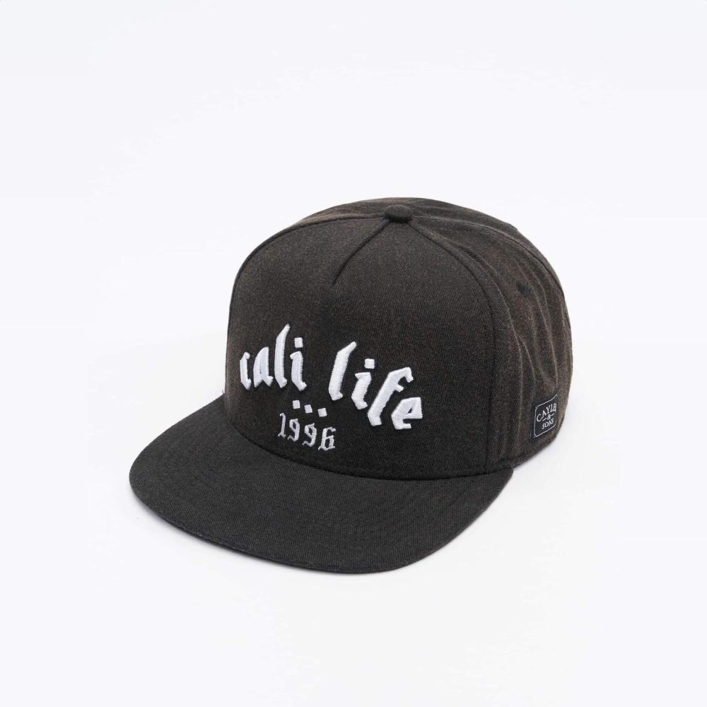 Snapback šiltovka Cayler & Sons Cali Life 1996 antracitovo-čierna