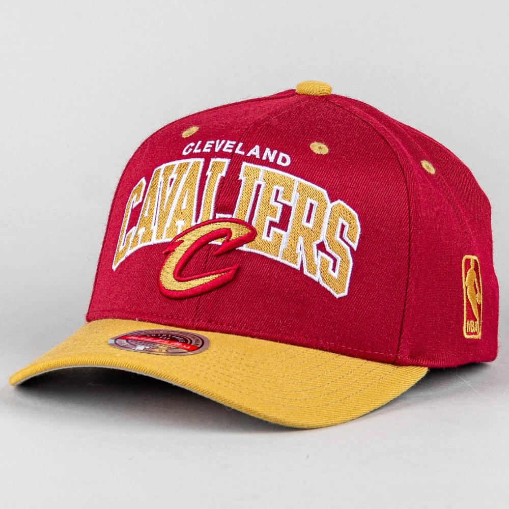 Šiltovka Mitchell & Ness Cleveland Cavaliers Team Arch Snapback červená