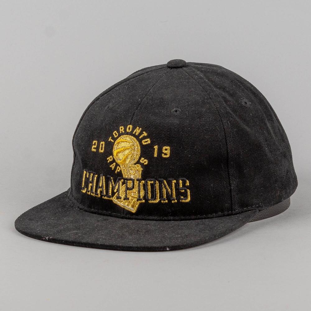 Mitchell & Ness NBA Champions Deadstock Snapback Toronto Raptors Black