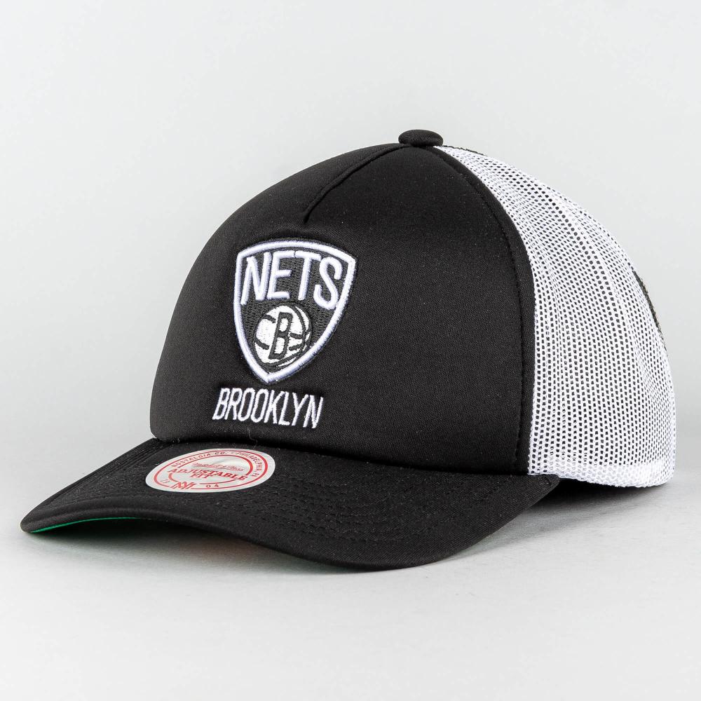 Mitchell & Ness OFF THE BACKBOARD TRUCKER BROOKLYN NETS Black / White