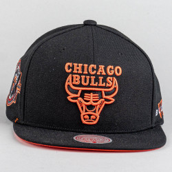 Šiltovka Mitchell & Ness Chicago Bulls Core VI Snapback čierna