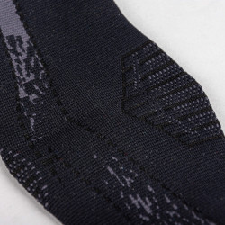 Elastický chránič členka PEAK Ankle Protector čierny