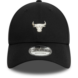 Šiltovka New Era 940 NBA Chicago Bulls Metallic Pin Black 9FORTY Adjustable Cap čierna