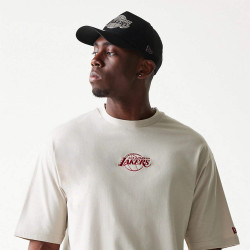 Tričko New Era Los Angeles Lakers NBA League Essential Cream Oversized T-Shirt krémovo-biele