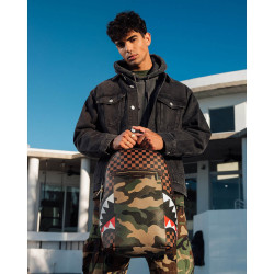 Sprayground Exterior Gold Zip Pocket Sharks In Paris Backpack (Dlxv) Brown/Camo