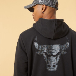 NEW ERA mikina NBA Seasonal infill hoody CHIBUL CHICAGO BULLS Black