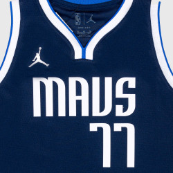 Jordan Boys Statement Swingman Jersey - Player - 8-20Y - Dallas Mavericks Doncic Navy