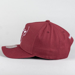 Šiltovka Mitchell & Ness NBA Fashion Basic PRO Snapback Chicago Bulls tmavo-fialová