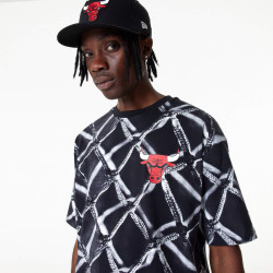 NEW ERA Chicago Bulls NBA All Over Print Black Oversized T-Shirt