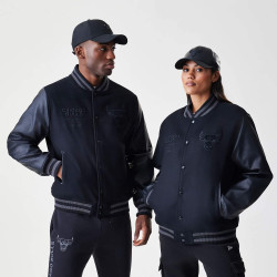 Bunda NEW ERA Chicago Bulls NBA Tonal Black Varsity Jacket čierna