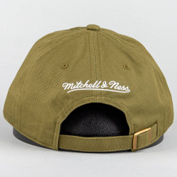 Šiltovka Mitchell & Ness NBA Fashion Basic Strapback Boston Celtics olivová