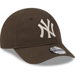 NEW ERA 940K MLB League Essential New York Yankees Toddler 9FORTY Cap Brown