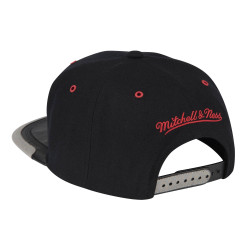 Mitchell & Ness Day 3 Snapback Chicago Bulls Black / Grey