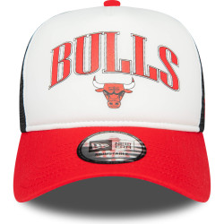 Šiltovka so sieťkou New Era 940 Chicago Bulls NBA Retro Red E-Frame Trucker Cap červená