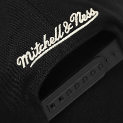 Mitchell & Ness The Champ Redline Snapback Chicago Bulls Black