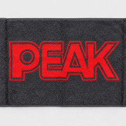 Športový uterák PEAK Teamline Towel sivo-červený