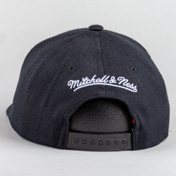 Šiltovka Mitchell & Ness snapback Brooklyn Nets Team Logo High Crown Red čierna