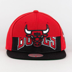 Mitchell & Ness Half N Half Snapback Chicago Bulls Red / Black