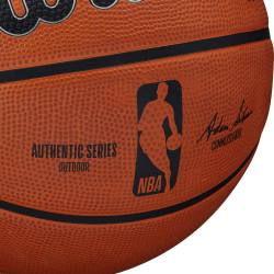 Wilson NBA Authentic Series Outdoor (sz. 7)