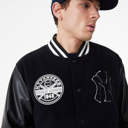 New Era MLB New York Yankees MLB Large Logo Black Varsity Jacket Black