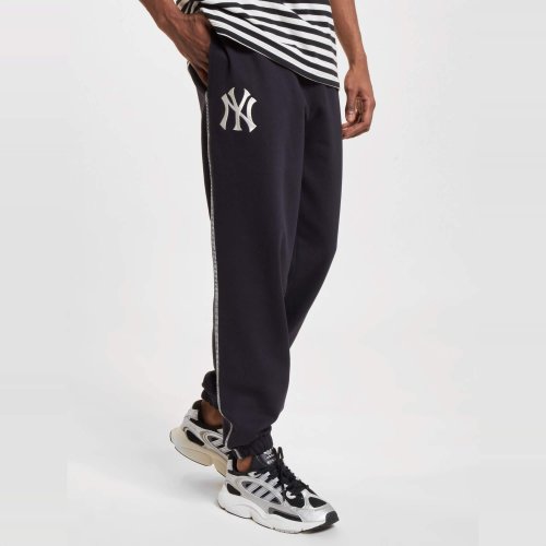 Pánske tepláky New Era MLB New York Yankees tmavomodré